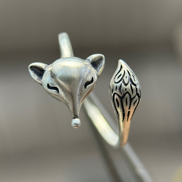 925 Sterling Silver Fox Ring is adjustable in size. Handmade. Ideal gift for him or her