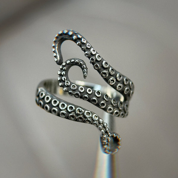 Adjustable octopus ring size